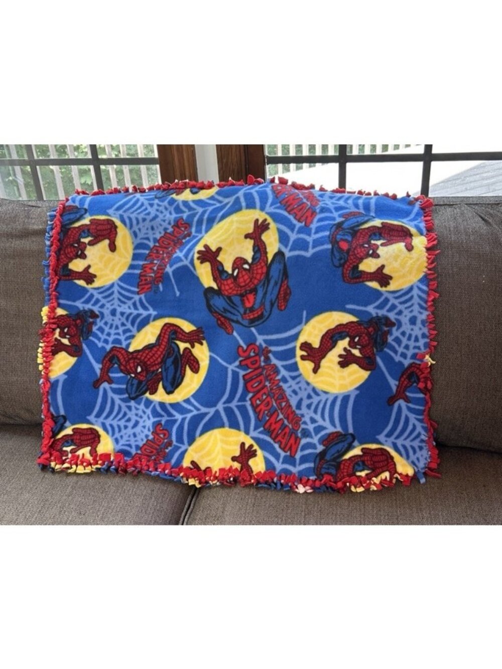Marvel Spider-Man Small Fleece Baby Throw Blanket on the moon 30”x 25” Red back